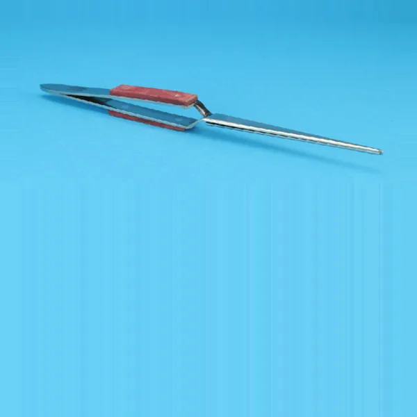 AR138 — Tweezers With Grip